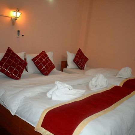 Festoon Hotel Pvt. Ltd. Kathmandu Buitenkant foto