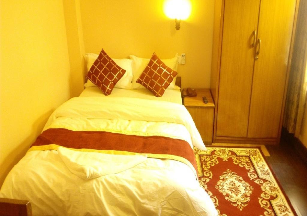 Festoon Hotel Pvt. Ltd. Kathmandu Buitenkant foto
