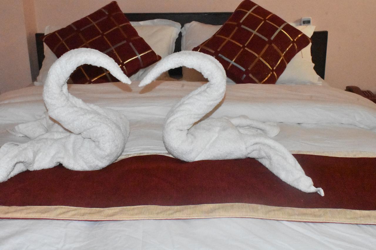 Festoon Hotel Pvt. Ltd. Kathmandu Buitenkant foto