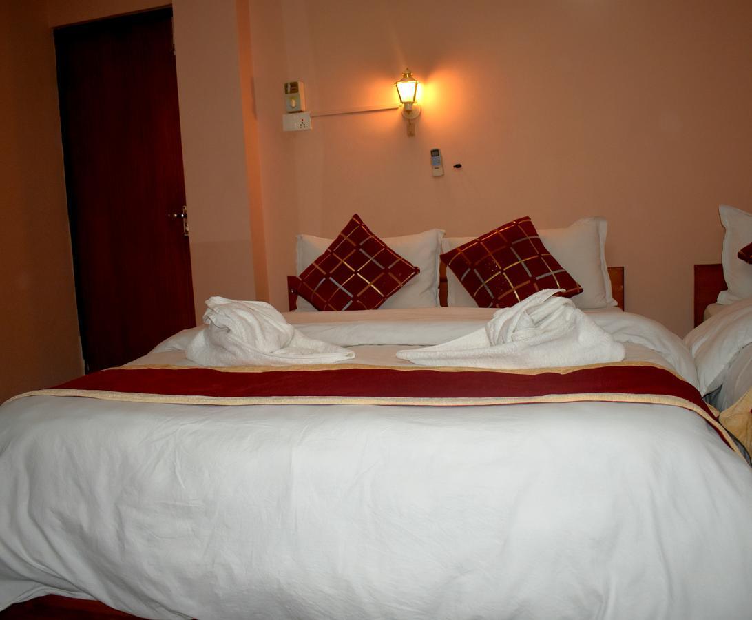 Festoon Hotel Pvt. Ltd. Kathmandu Buitenkant foto