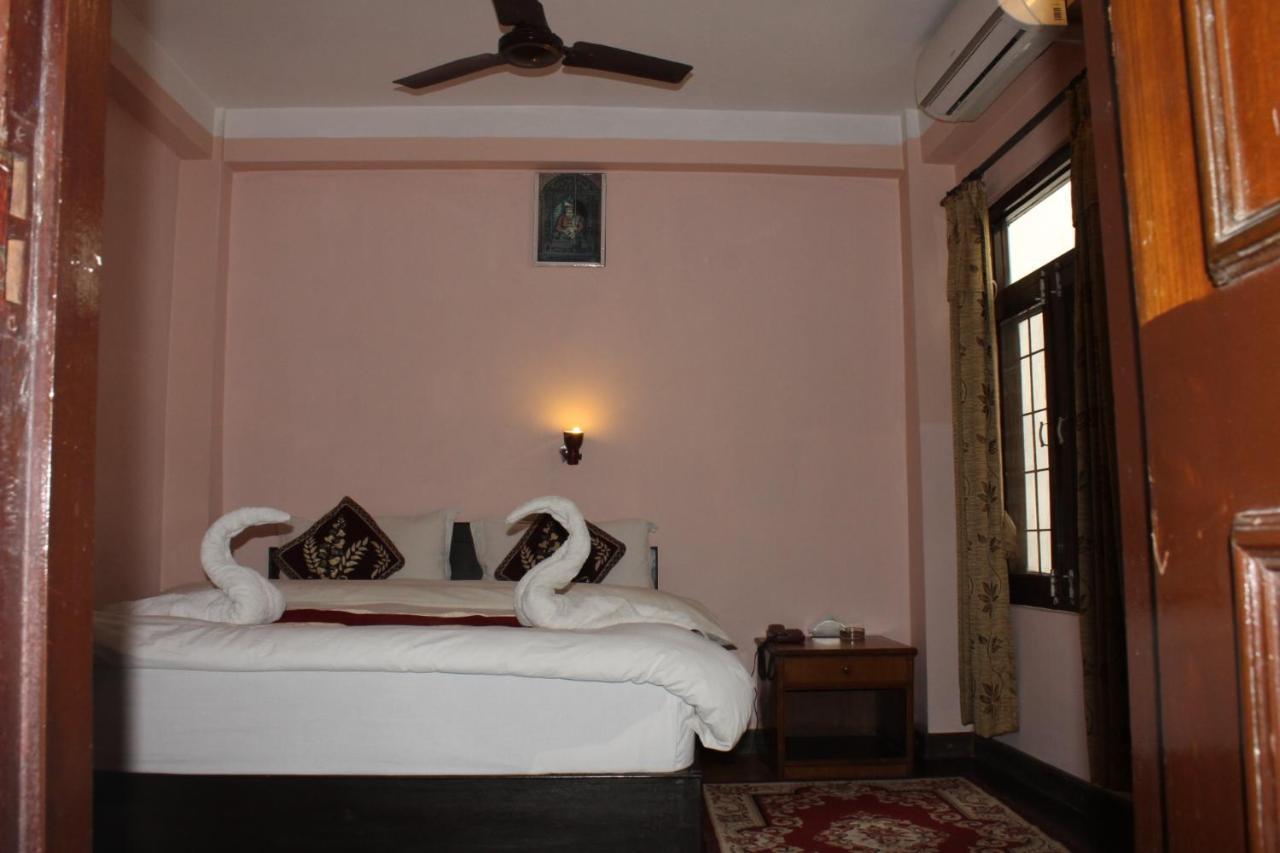 Festoon Hotel Pvt. Ltd. Kathmandu Buitenkant foto